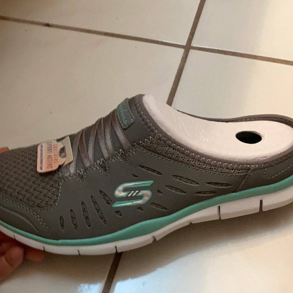 Sketchers Sport Women’s No Limits Slip on Mule Sneaker